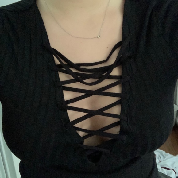 Black tee - Picture 2 of 2